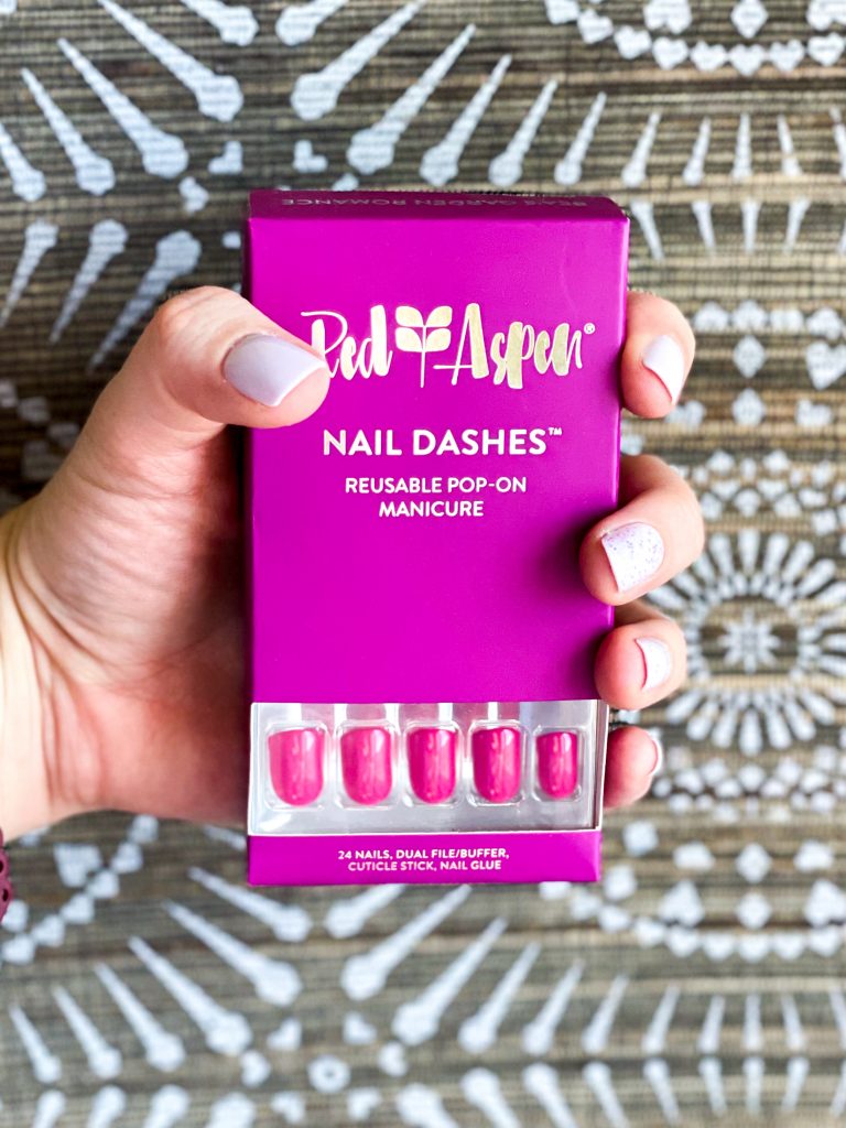 Bea's Garden Romance Red Aspen Nail Dash